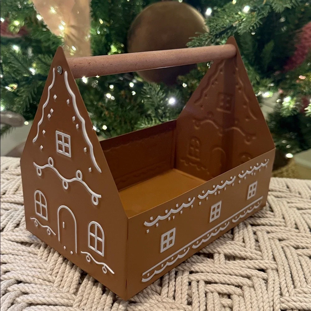 Target Christmas gingerbread house Tin box gift